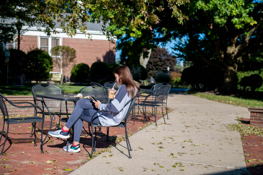 Grace College suggests the best apps for college students that could help you in college. Best college apps to help you succeed. Find your path at Grace!