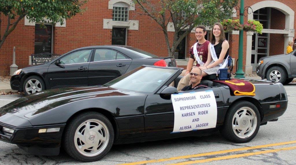 Alissa Jagger and Karsen Rider as Sophomore class representatives