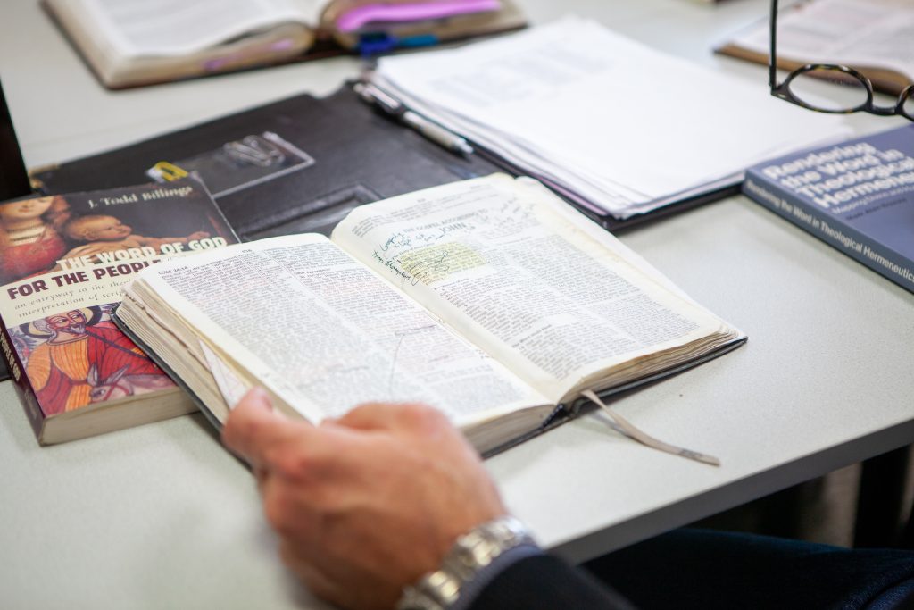 what can you do with a ministry degree