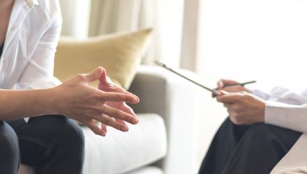 Grace Online takes a look at Psychotherapy vs Counseling. Learn more about our Clinical Mental Health Counseling Masters programs!
