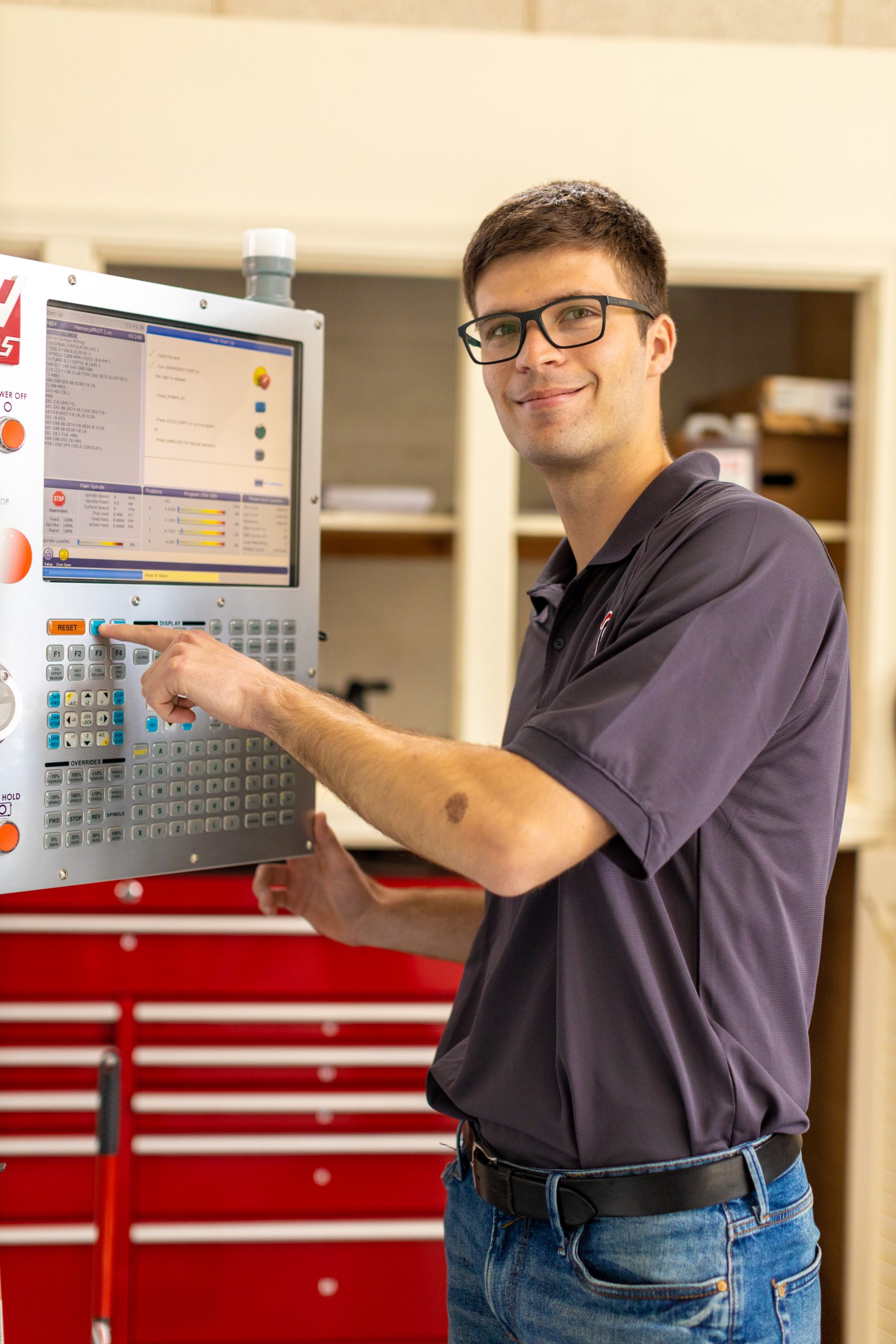 New Engineering CNC Machine, provides Grace College's Mechanical Engineering major with a cnc engineering tool to enhance career preparation.