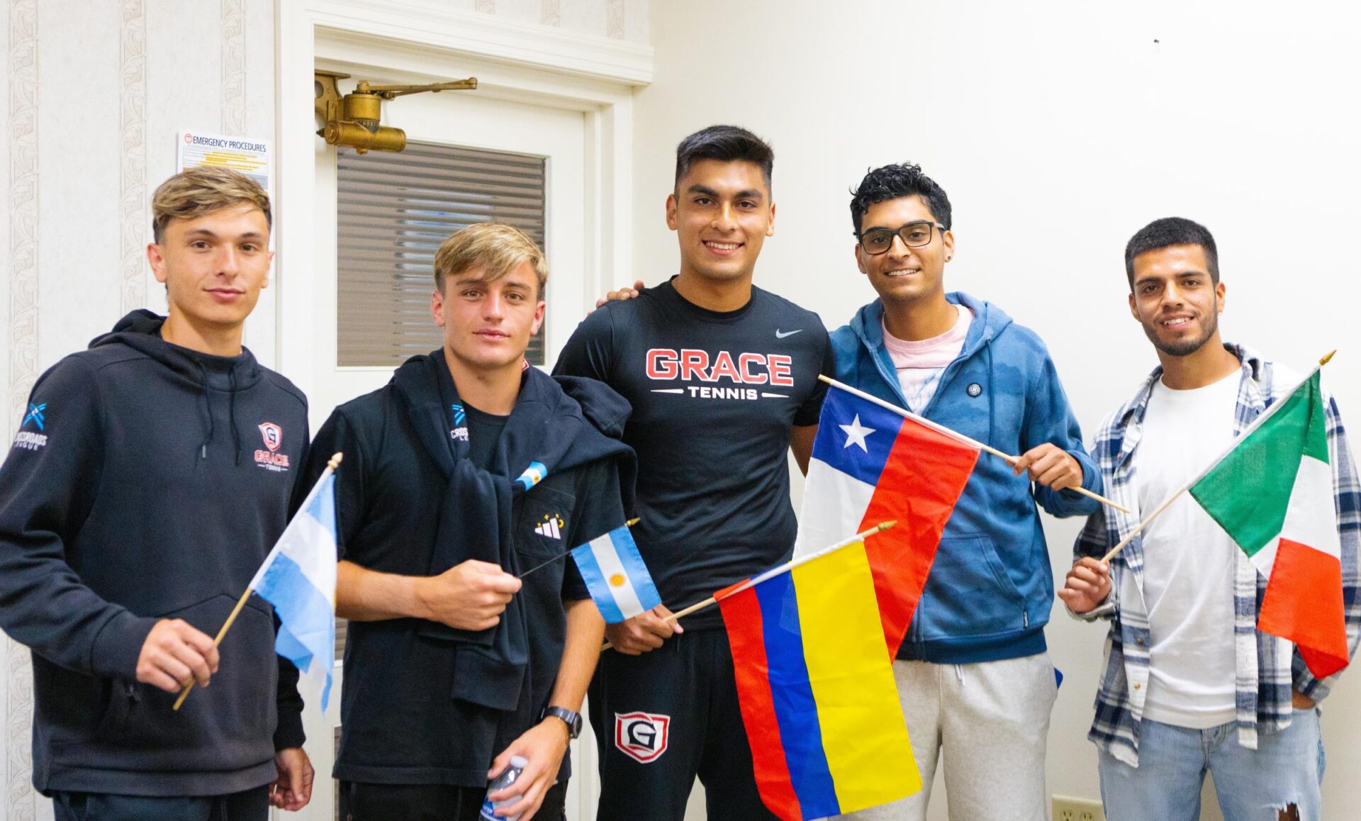 Esperanza Latina is a group for Latinx students to support and advocate the Latinx community with the students and faculty at Grace College.