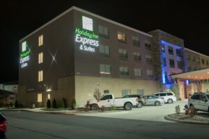 Holiday Inn Express & Suites located in Warsaw offers a discount for stays mentioning Grace College