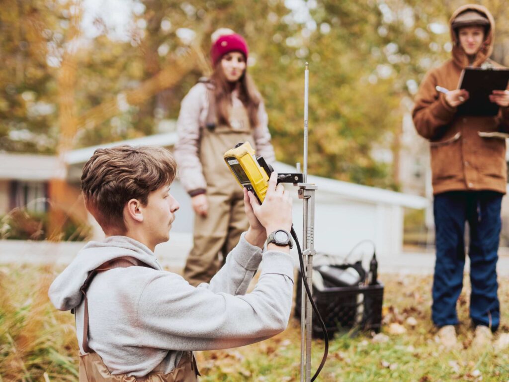 Environmental Science vs Environmental Studies vs Environmental Biology. Grace College explores the differences and equips you for careers.