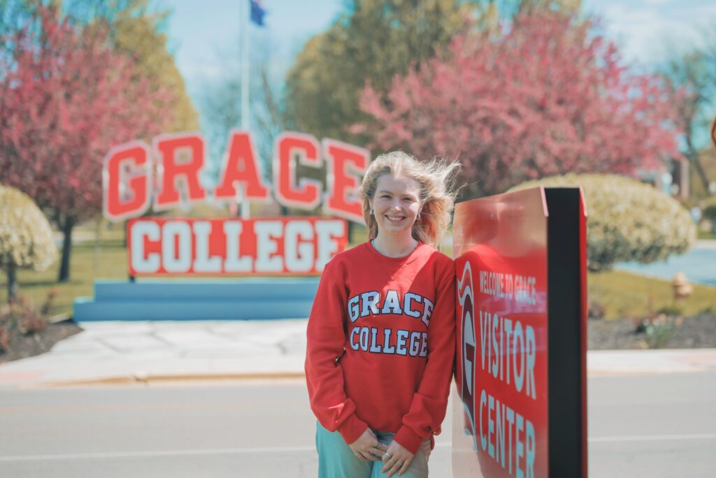 Grace Campus is beautiful in the fall. Grace College answers your questions: how to visit colleges, what to wear on a college visit, and when should you start visiting colleges. Learn about online tours of colleges