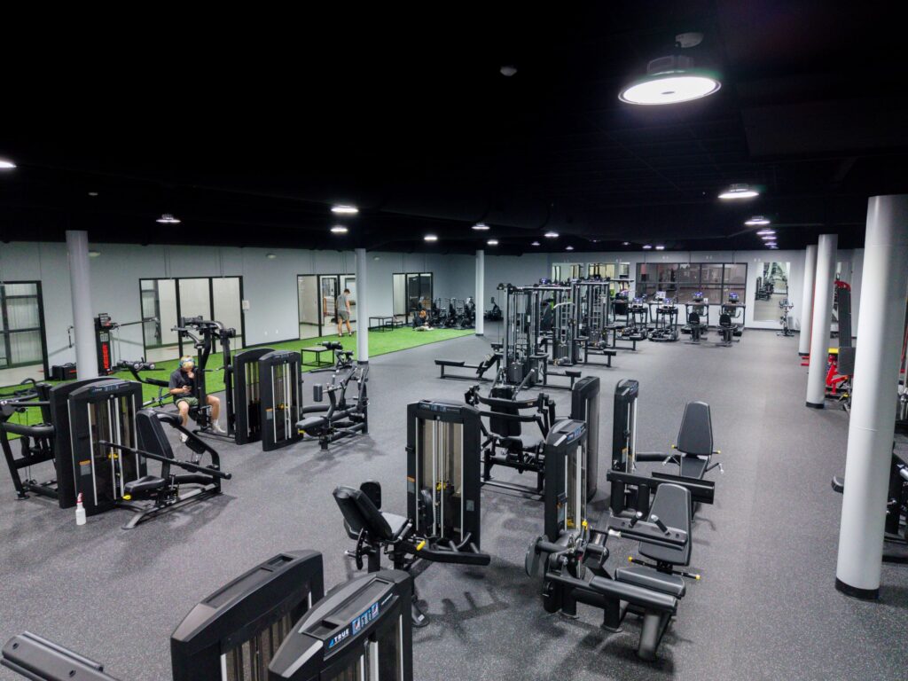 Learn about the Gordon Rec Center hours, do a work out or hang with friends. See the Grace College Student Health and Wellness Center gym.