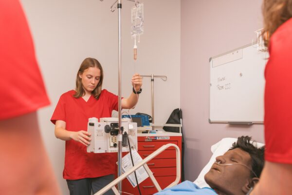 Looking to Major in Nursing? Wondering what does a nurse do? Grace is a Christian College in Indiana with a Nursing Major. Apply Today.