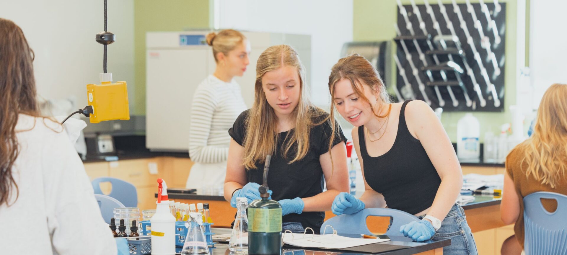 A health science degree and fa calling to healthcare careers, Grace College offers a Christian College program with faith and medicine.