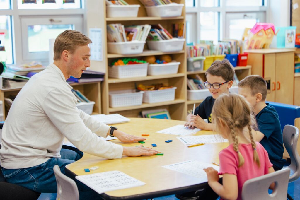 Grace College offers a top rated Elementary Education Degree, with teaching practicums and lots of classroom experience. Apply Today.