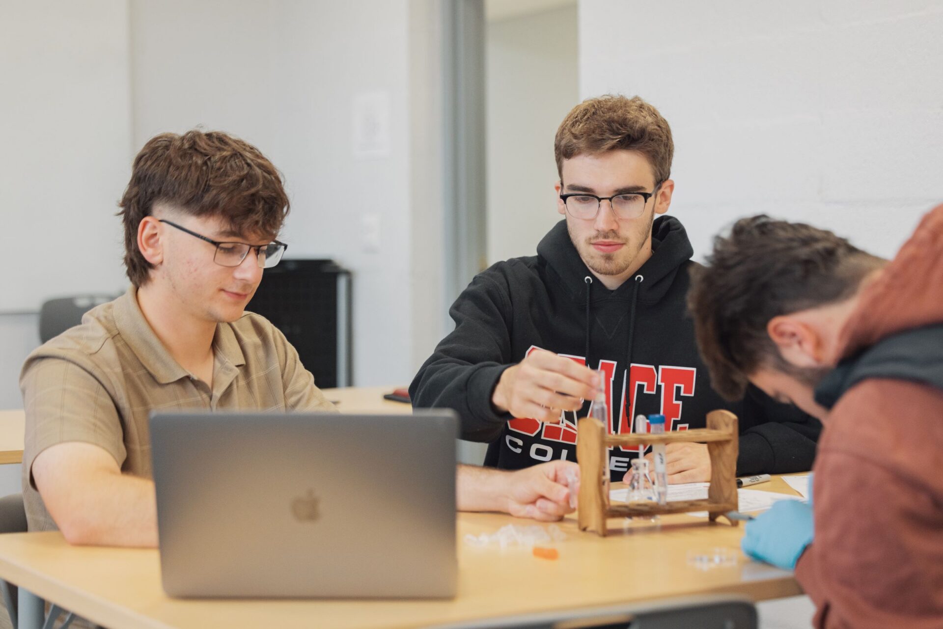 The Health Science Program at Grace College prepares you for Graduate school. With small class sizes and mentoring Christian Professors.