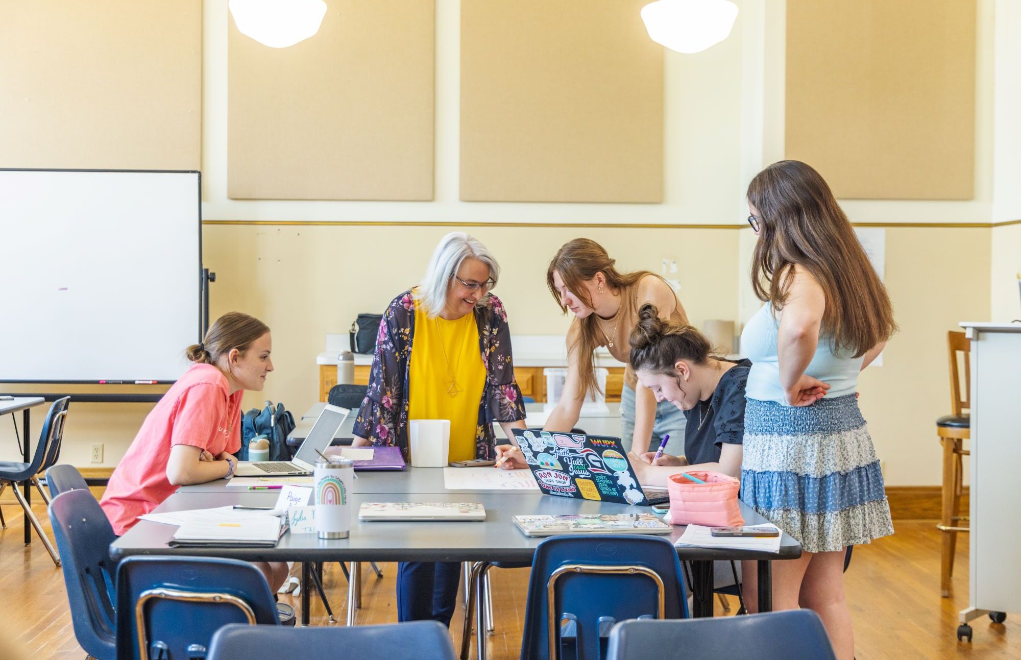 Looking for one of the best Teacher Preparation Programs? Grace College has a CAEP-accredited School of Education at a Christian College. Cheryl Bremer teaching class.
